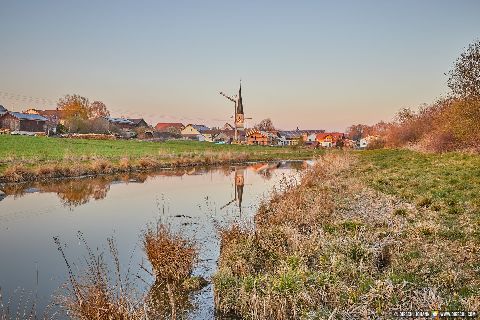 Gemeinde Wurmannsquick Landkreis Rottal-Inn Rogglfing Landschaft Teich Ort (Dirschl Johann) Deutschland PAN